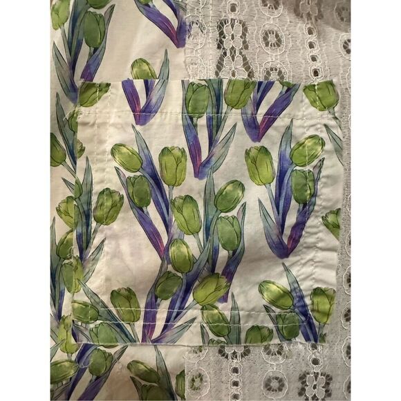 Size S (Oversized) POL Boho Floral Lace Button Down Shirt - Picture 6 of 8